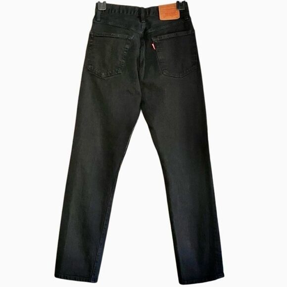 Levi’s 501 Original Cropped Jeans in Dark Black Women’s 24/28 - Picture 9 of 14